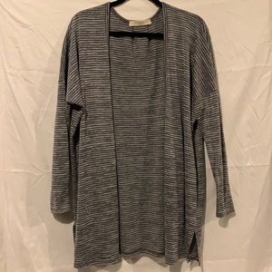 Gray stripped cardigan
